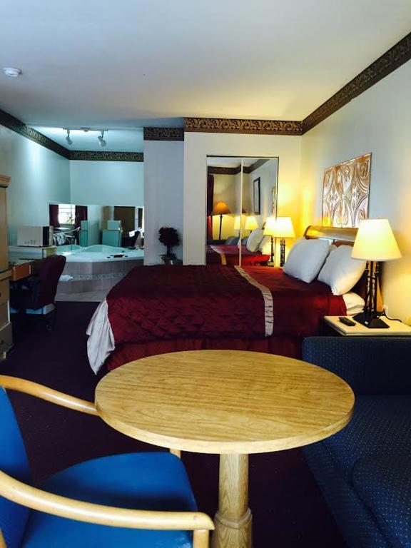 Bourbon Capital Inn Бардстаун Екстериор снимка